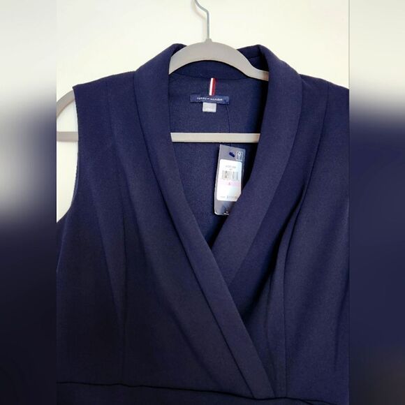 TOMMY HILFIGER NEW WOMEN'S CLASSIC SLEEVELESS BLUE COLOR DRESS SIZE 14 - Picture 2 of 3